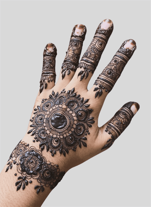 Exquisite Allah Henna Design