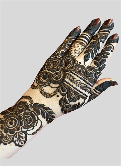 Graceful Allah Henna Design
