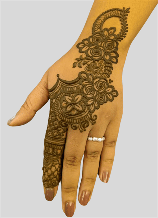 Resplendent Allah Henna Design