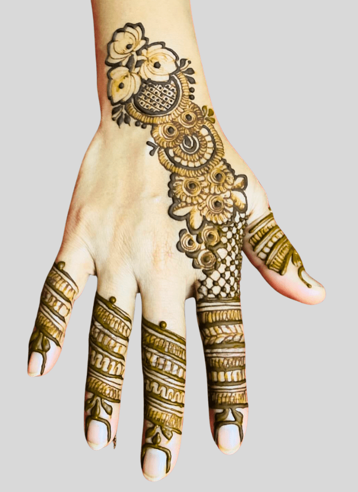 Resplendent Contemporary Henna Design
