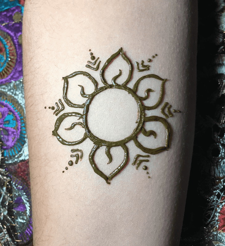 Comely Dallas Henna Design
