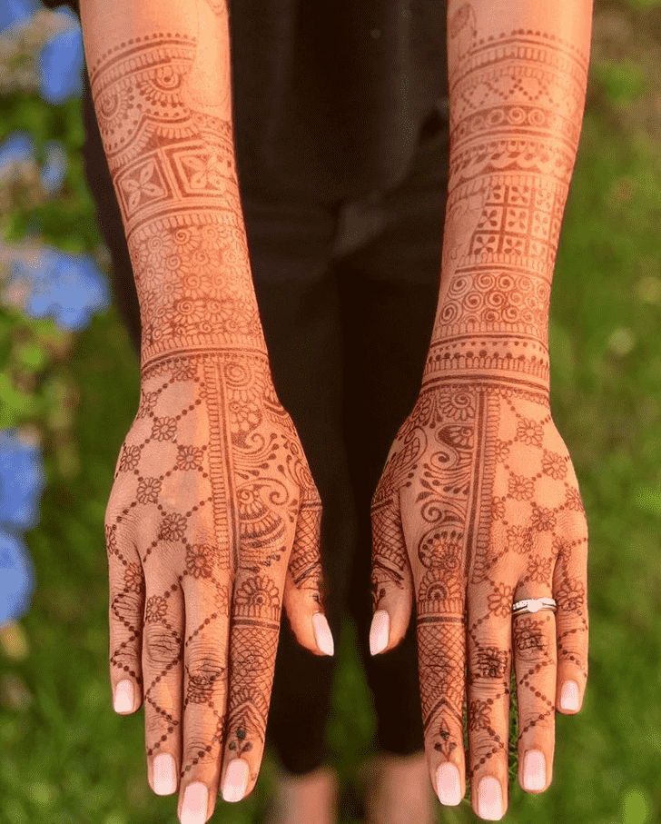 Enthralling Dallas Henna Design