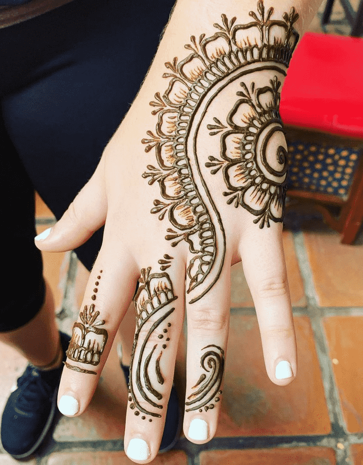 Enticing Dallas Henna Design