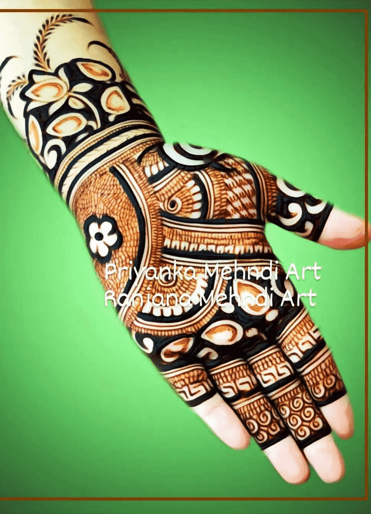 Dazzling Engagment Henna Design