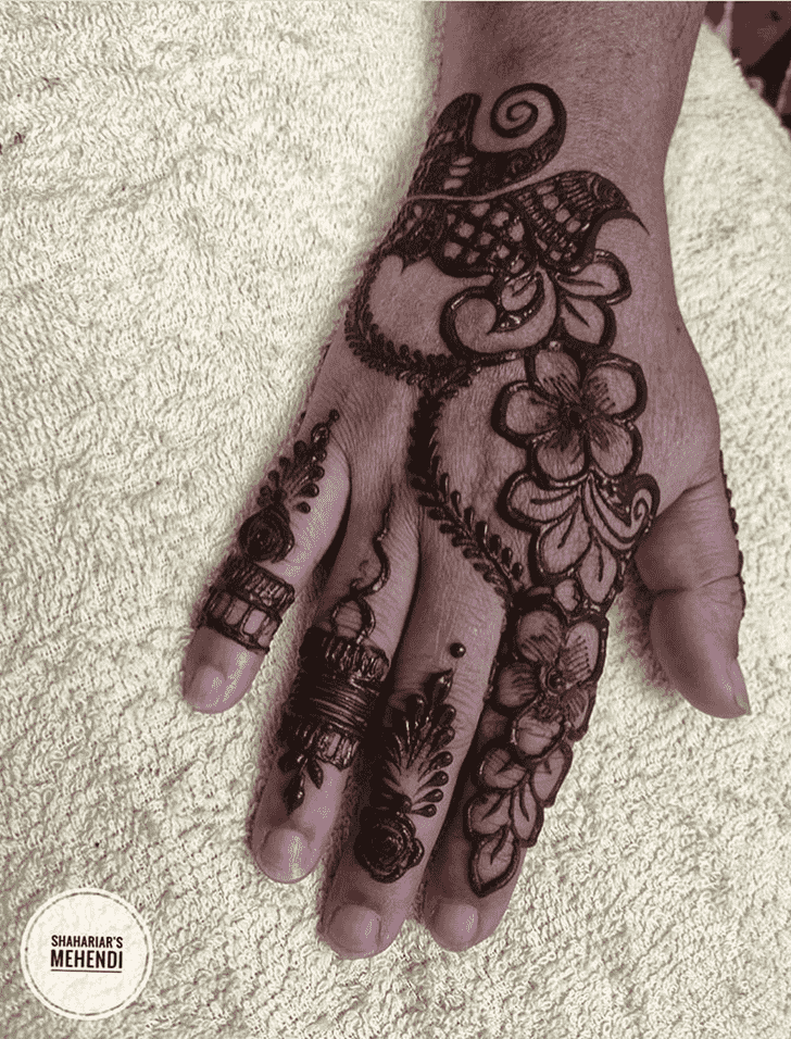 Graceful Georgia Henna Design