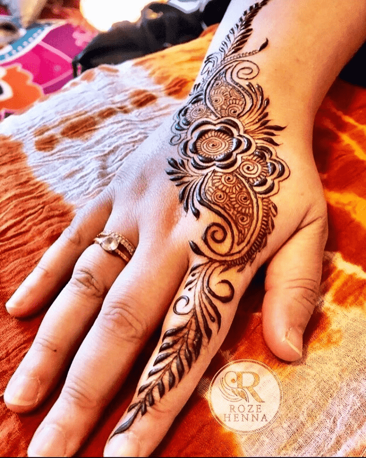 Superb Georgia Henna Design