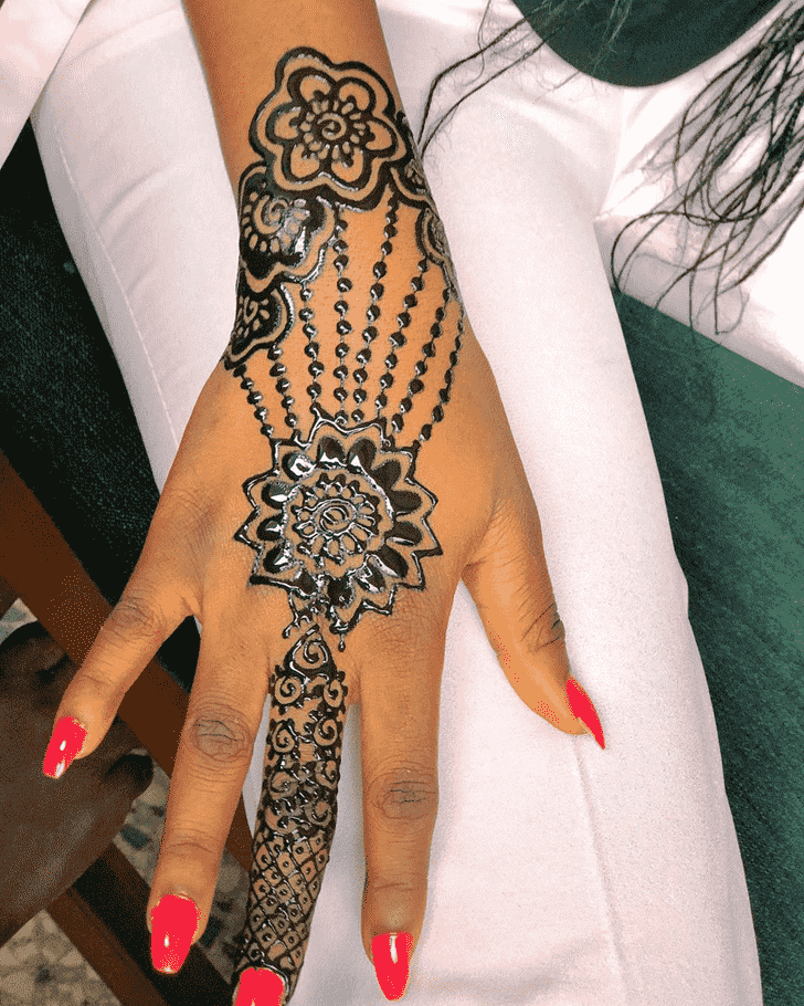 Exquisite Karnataka Henna Design