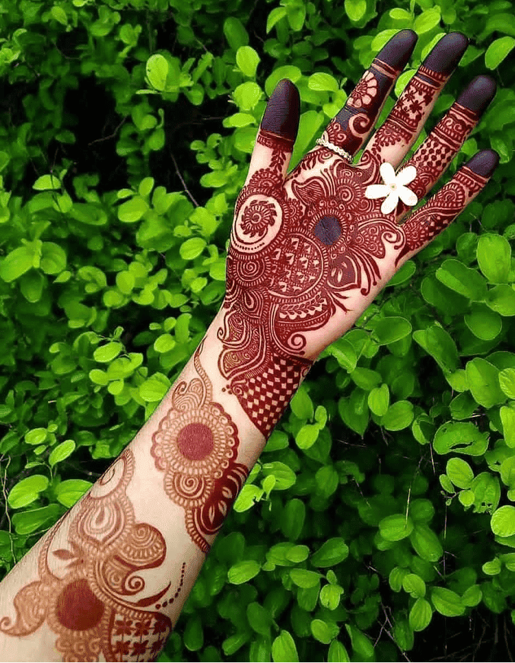 Dazzling Kathmandu Henna Design