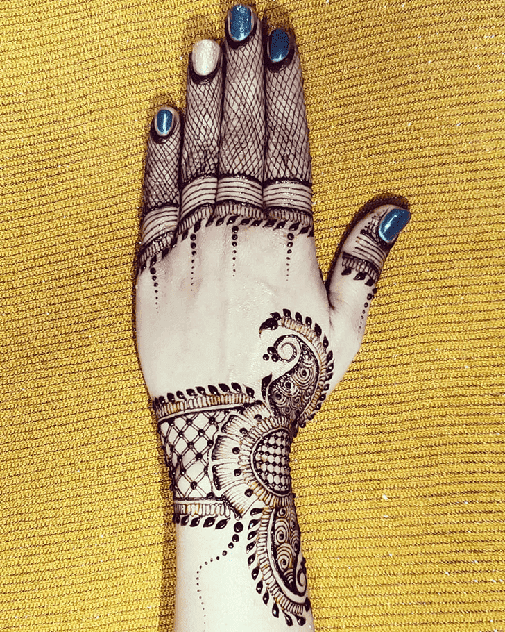 Delicate Kathmandu Henna Design