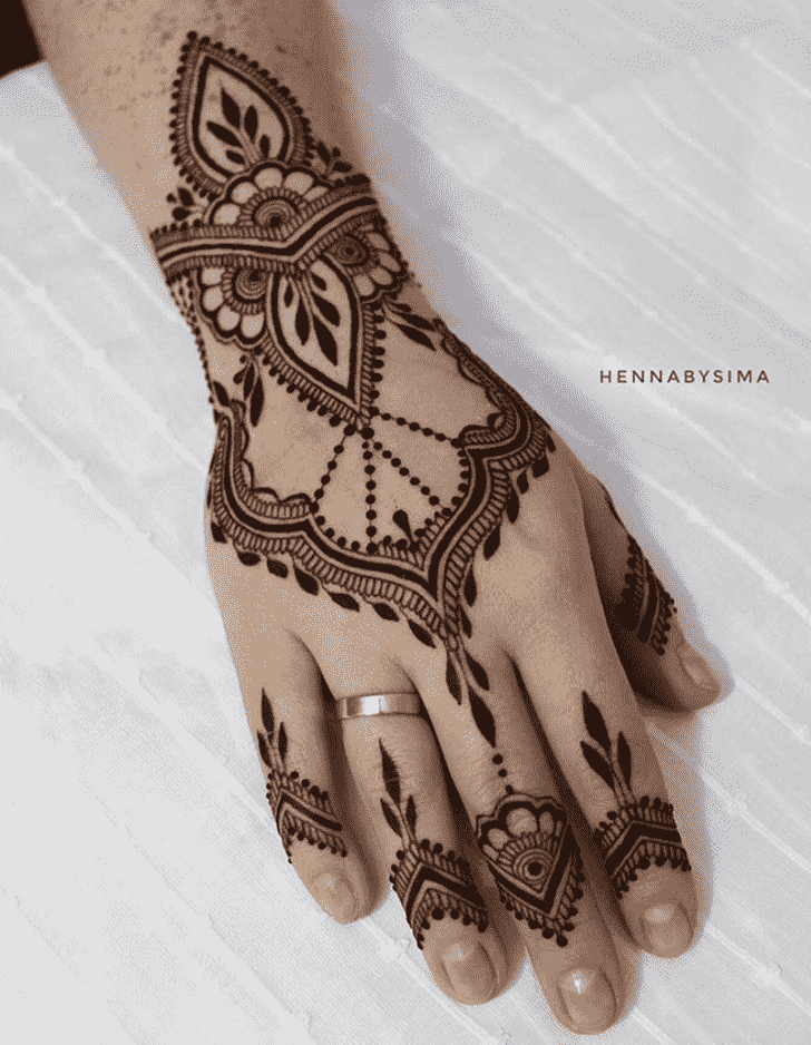 Nice Lucknow Henna Design