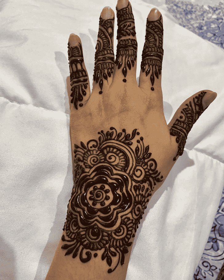 Wonderful Lucknow Mehndi Design