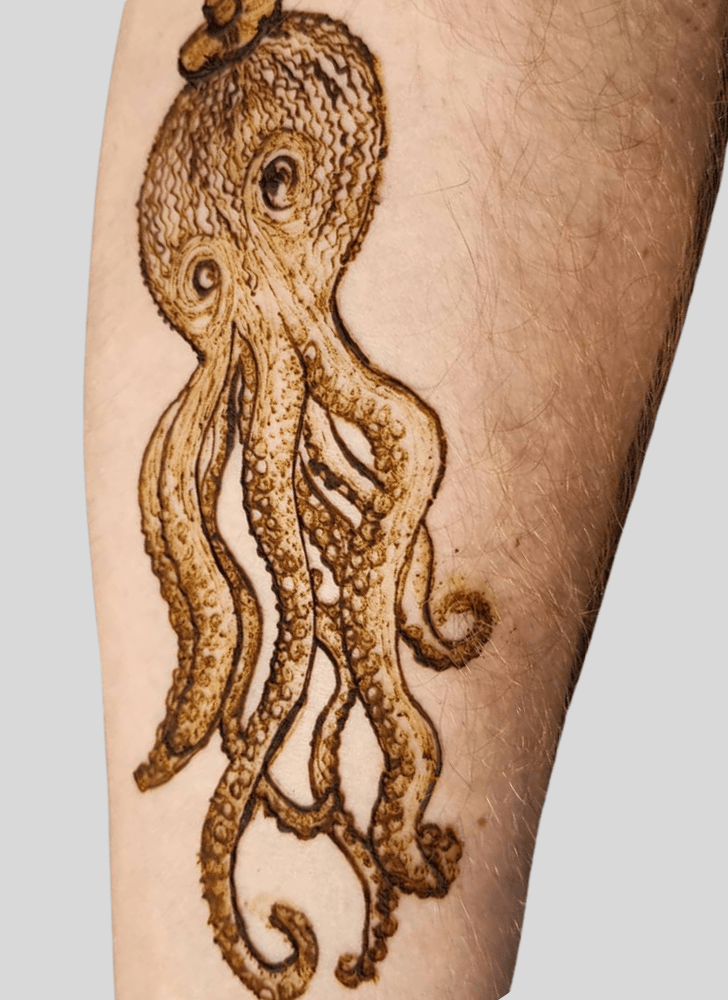 Refined Octopus Henna Design