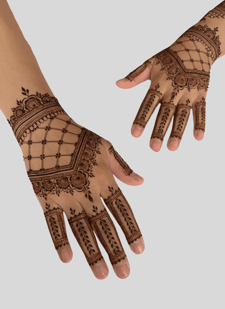 Appealing Personalized Henna Design