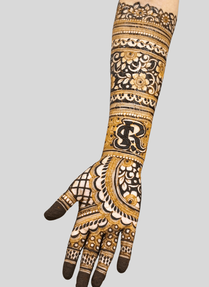 Bewitching Personalized Henna Design