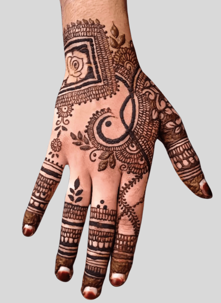 Captivating Personalized Henna Design