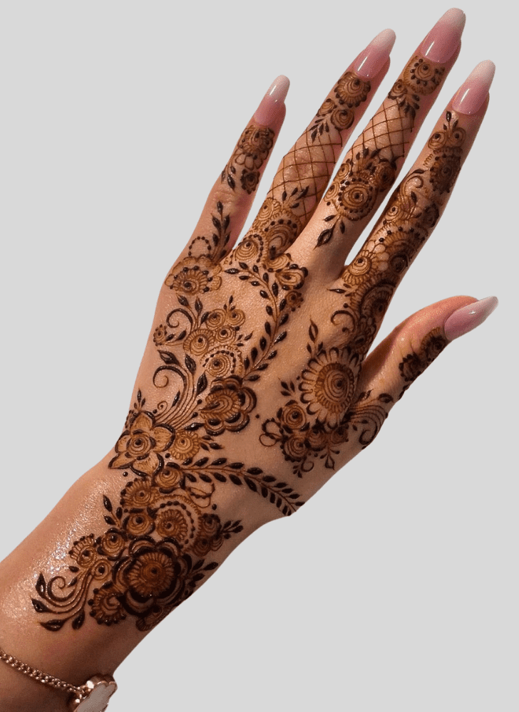 Elegant Personalized Henna Design