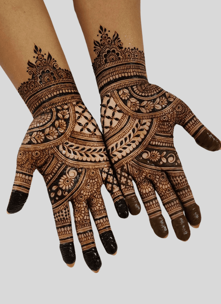 Fascinating Personalized Henna Design