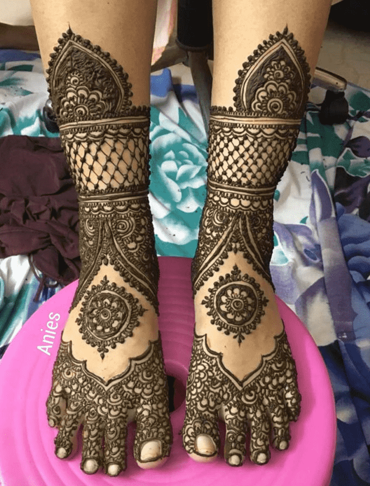 Bewitching Rajshahi Henna Design