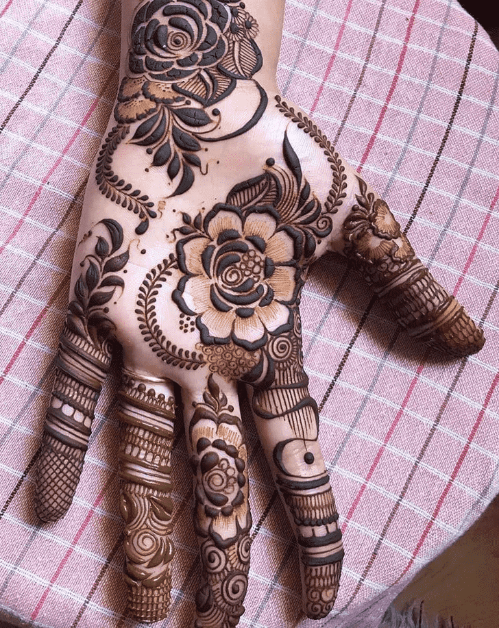 Good Looking Rajshahi Henna Design