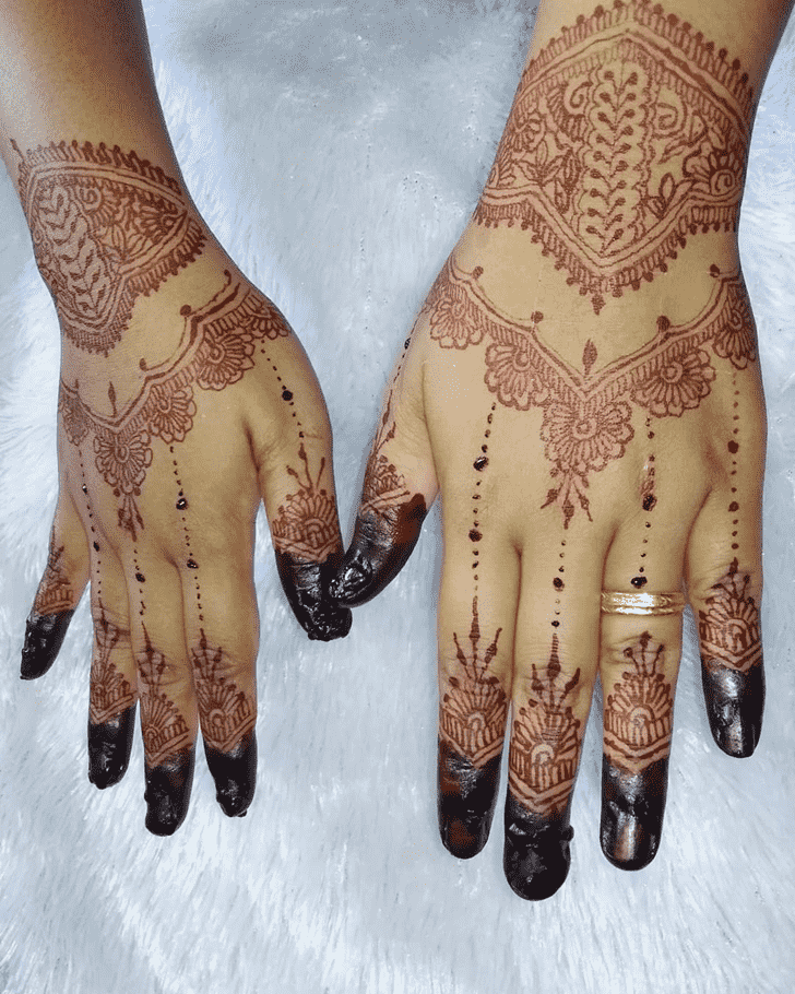 Inviting Rajshahi Henna Design