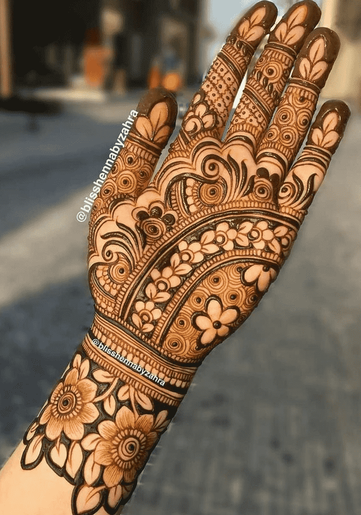 Lovely Rajshahi Mehndi Design