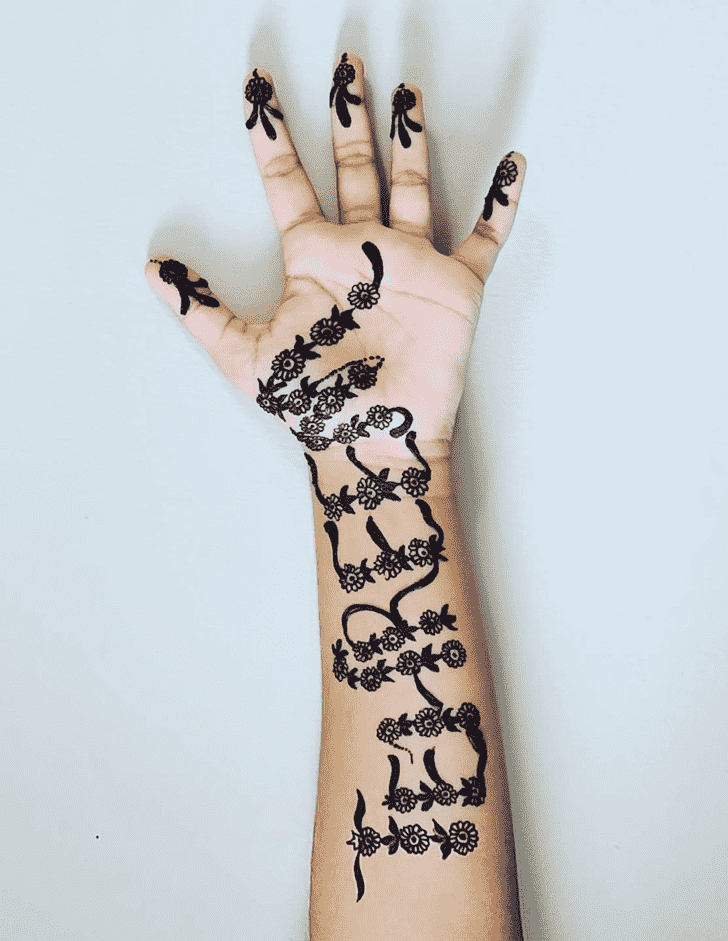 Refined Rajshahi Henna Design