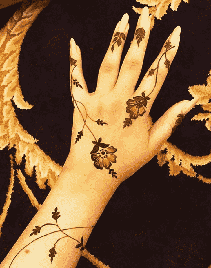 Delicate Rishikesh Henna Design