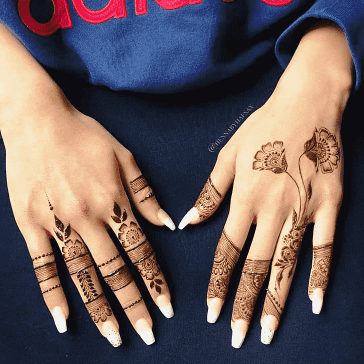 Graceful Rishikesh Henna Design
