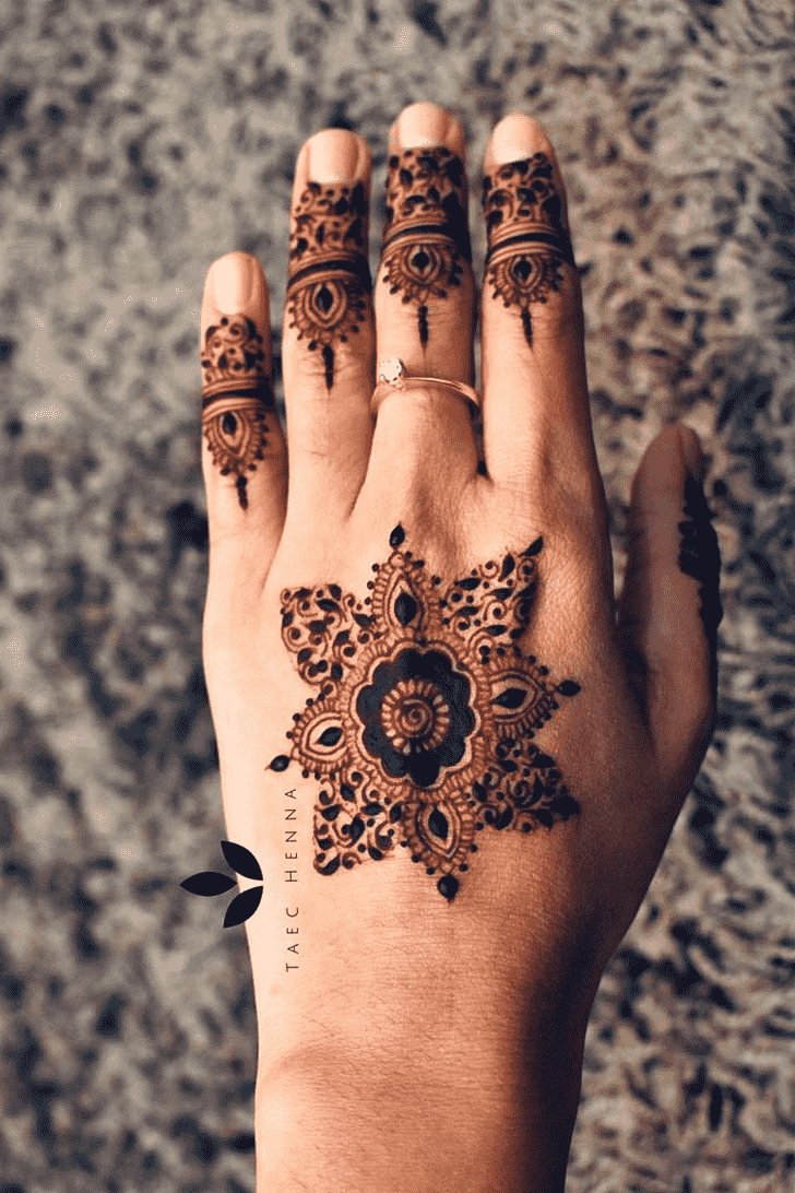 Fine Rome Henna Design