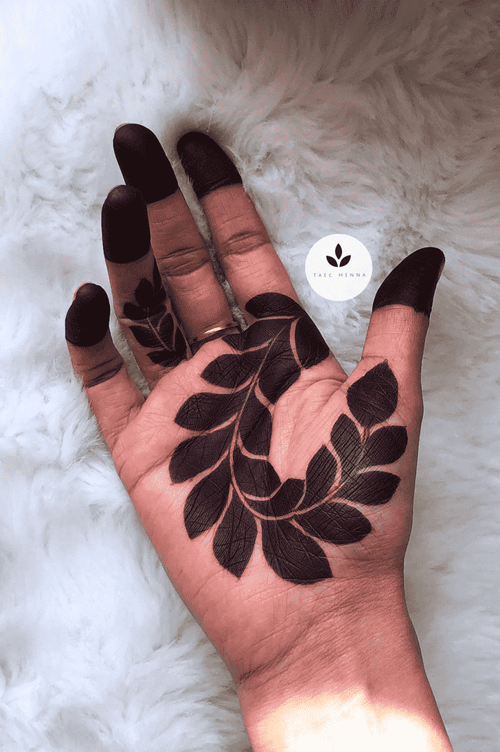 Ravishing Rome Henna Design