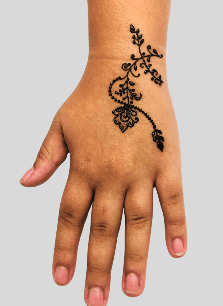 Alluring Urban Henna Design