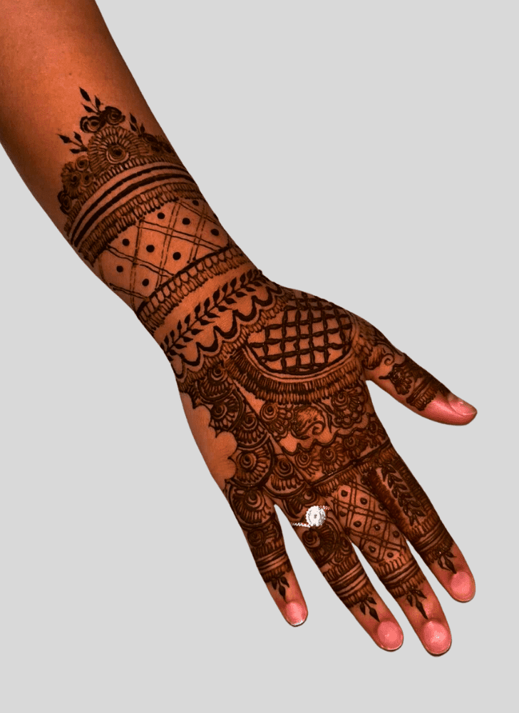 Exquisite Urban Henna Design