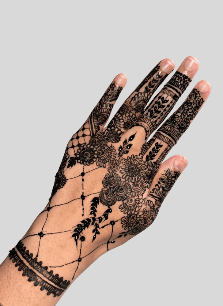 Shapely Urban Henna Design