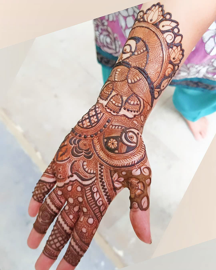 Gorgeous Abu Dhabi Henna Design