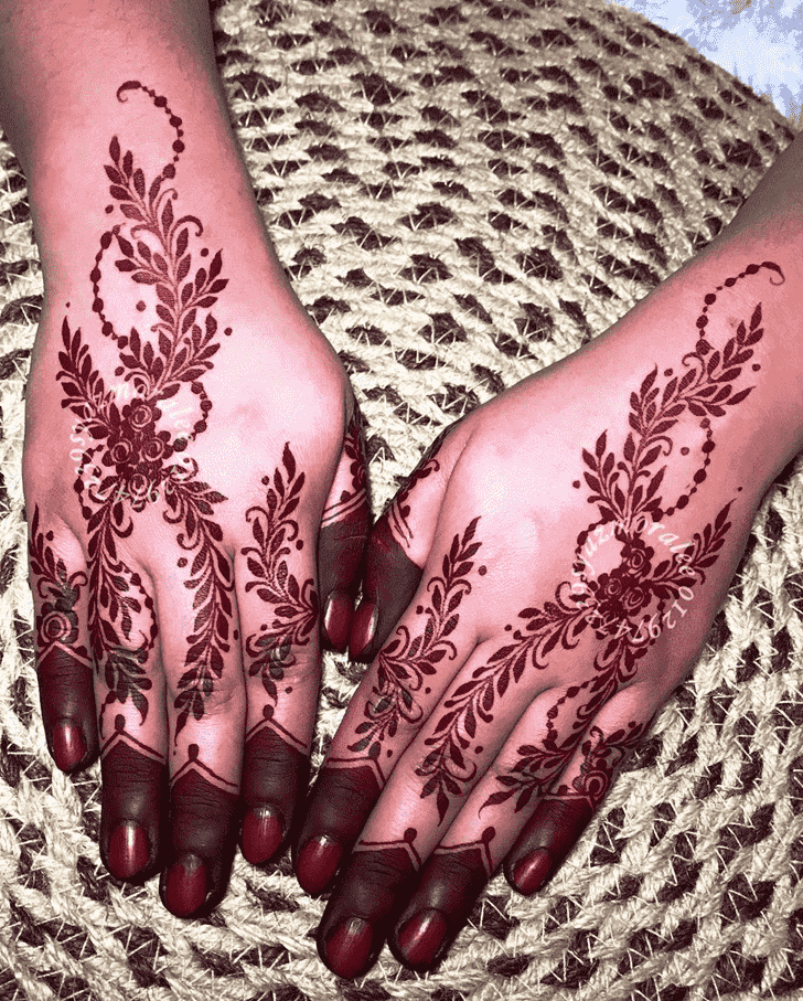 Exquisite Actor Henna Design