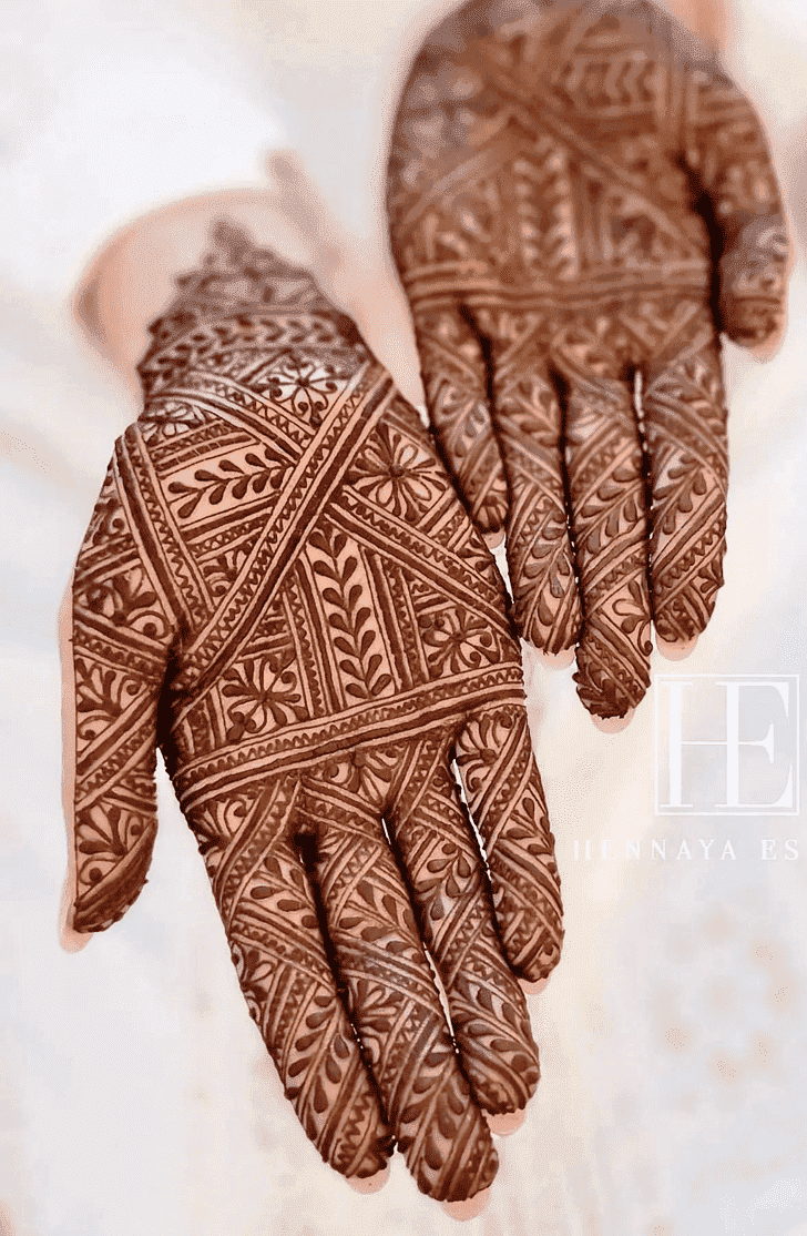 Beauteous Adult Henna Design