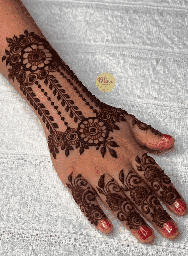 Enticing Adult Henna Design