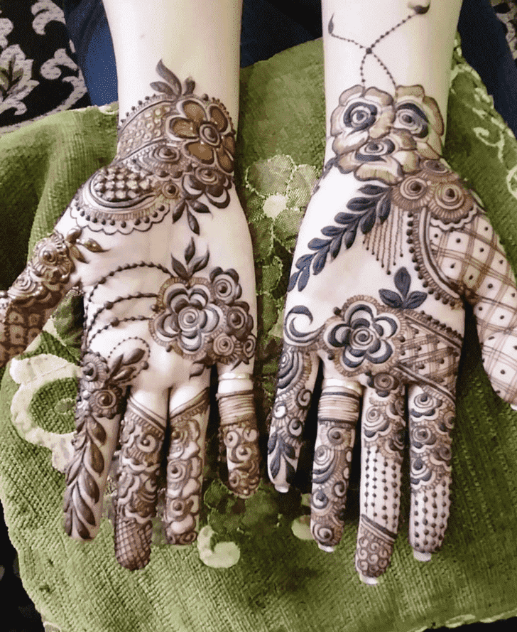 Ideal Adult Henna Design