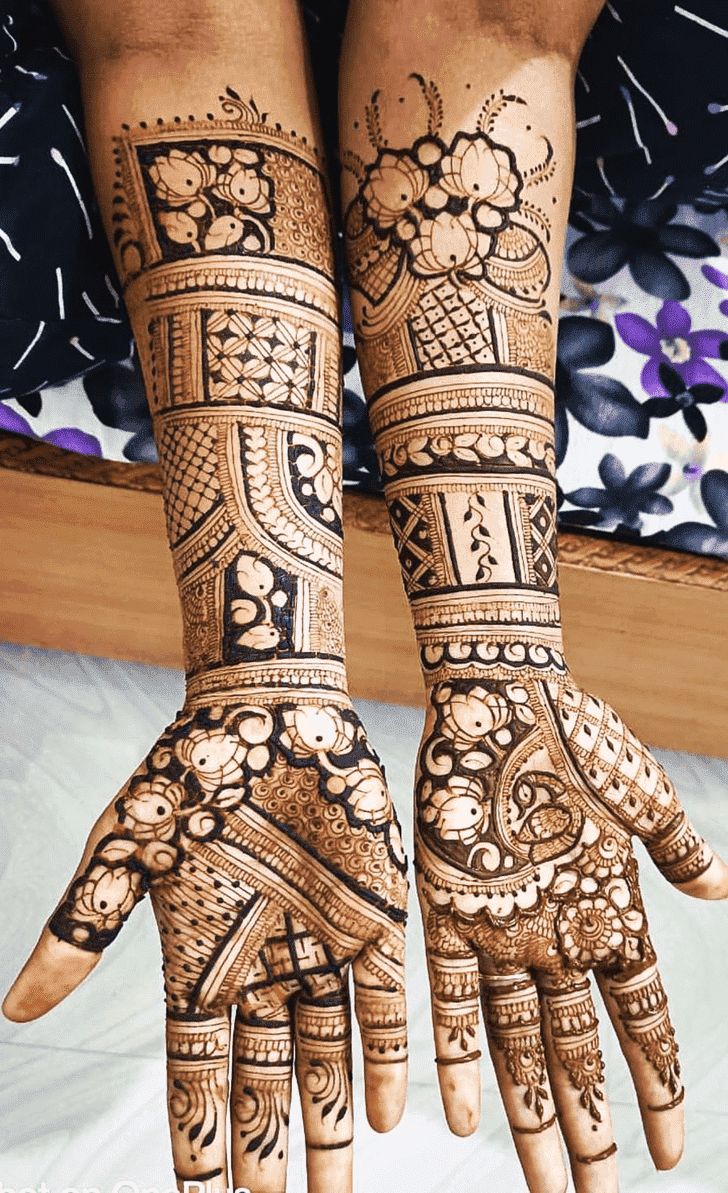 Pretty Adult Henna Design