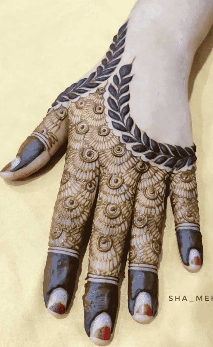 Resplendent Adult Henna Design