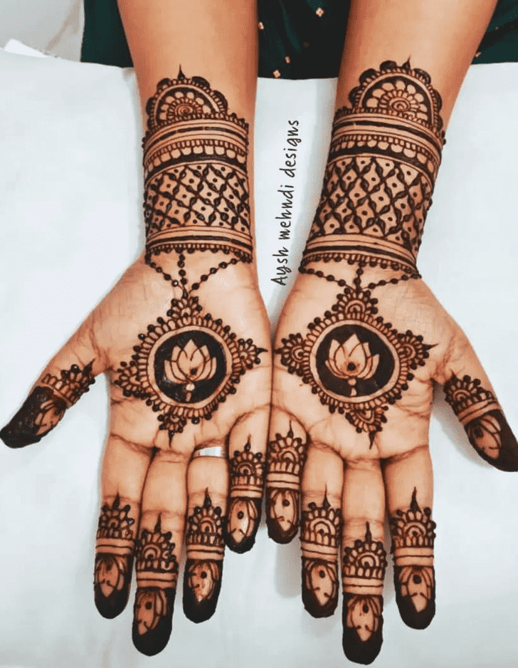 Alluring African Henna Design
