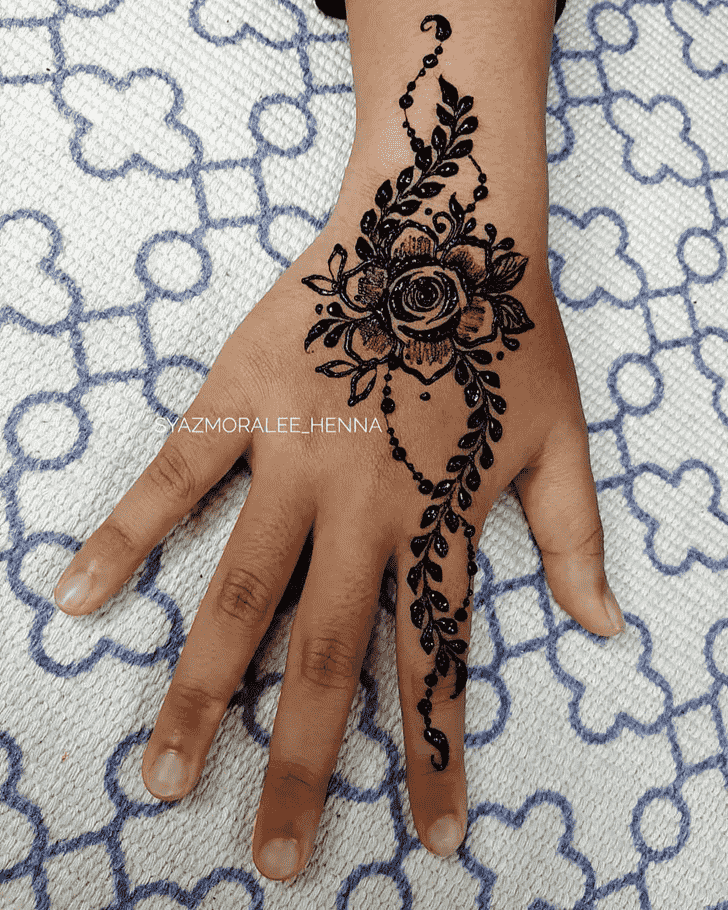 Adorable Ahmedabad Henna Design