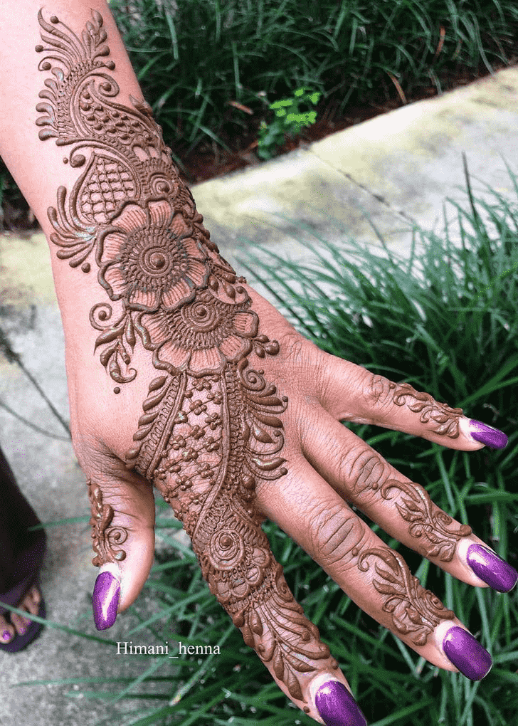 Charming Ahmedabad Henna Design