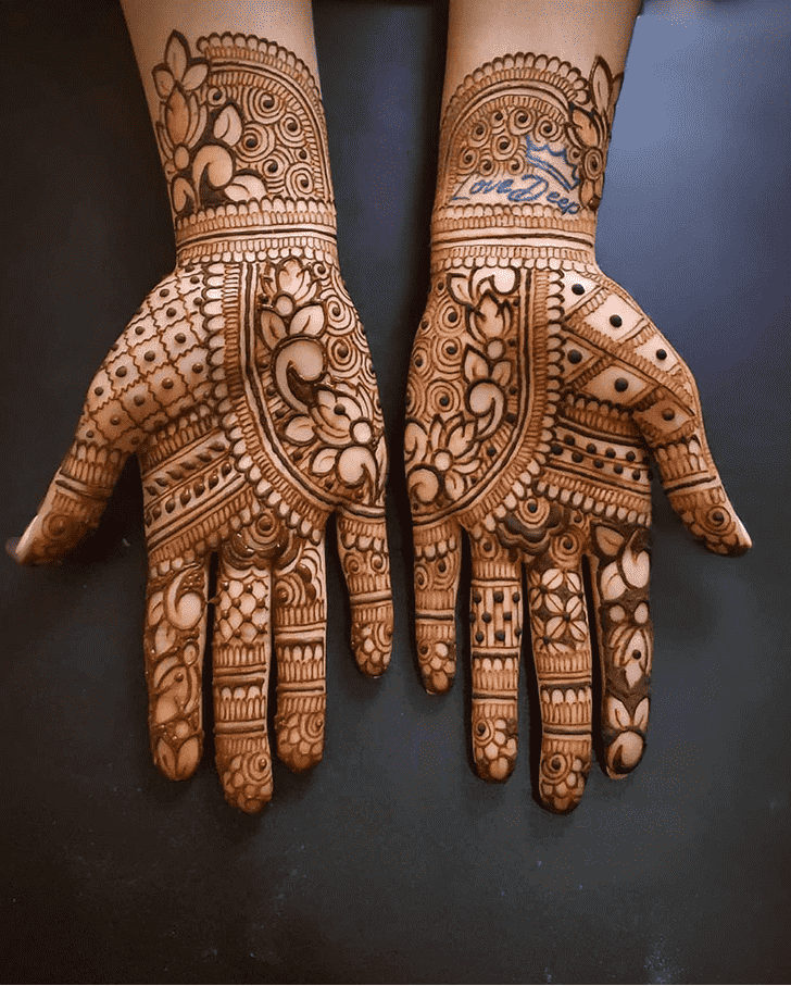 Radiant Al Ain Henna Design