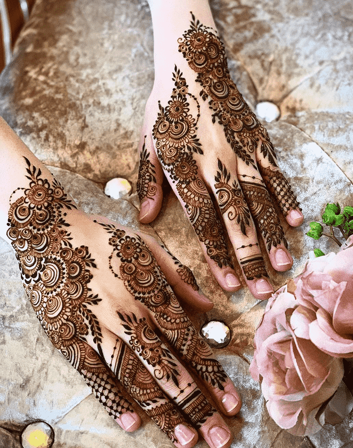 Lovely Allahabad Mehndi Design