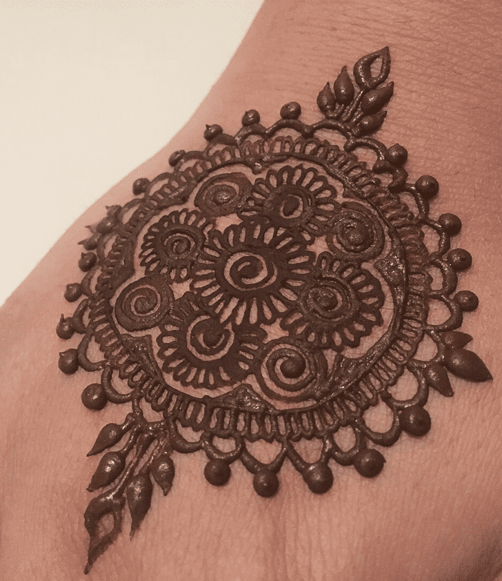 Enticing Alluring Henna Design