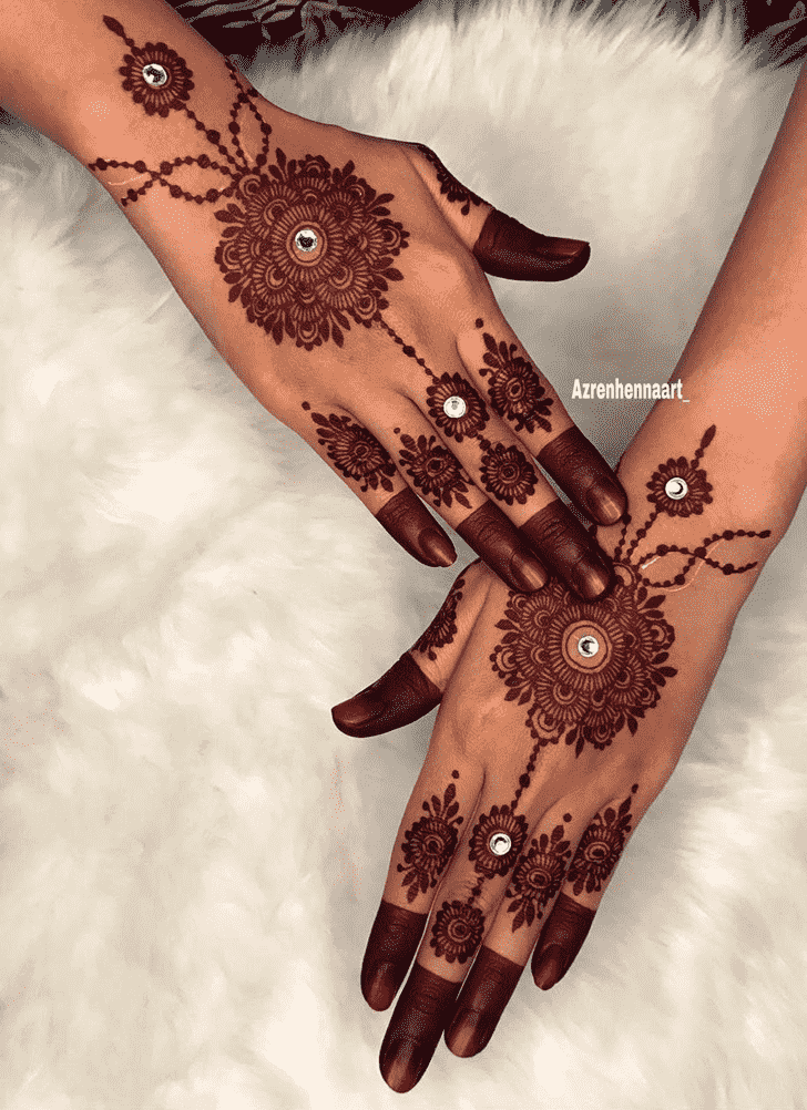 Enticing Amsterdam Henna Design