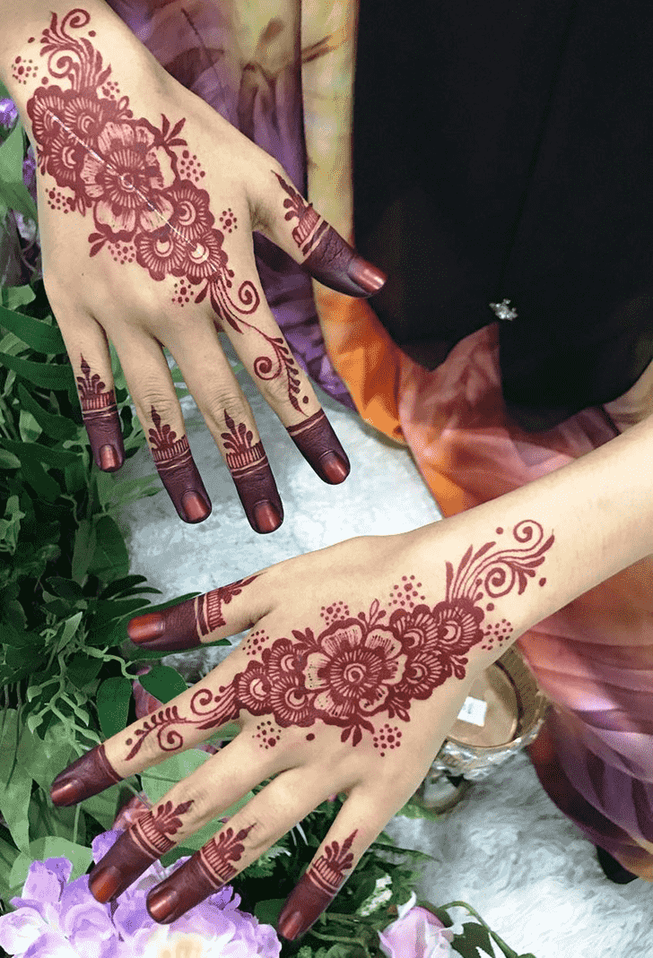 Shapely Amsterdam Henna Design