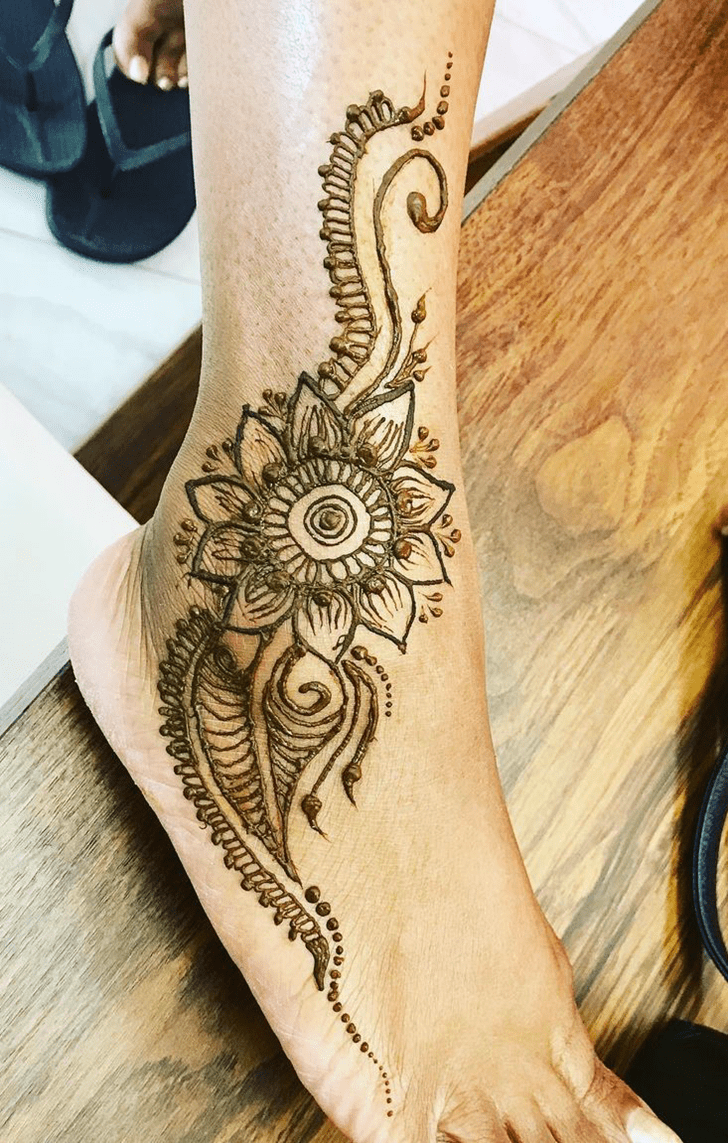 Graceful Ankle Henna Design