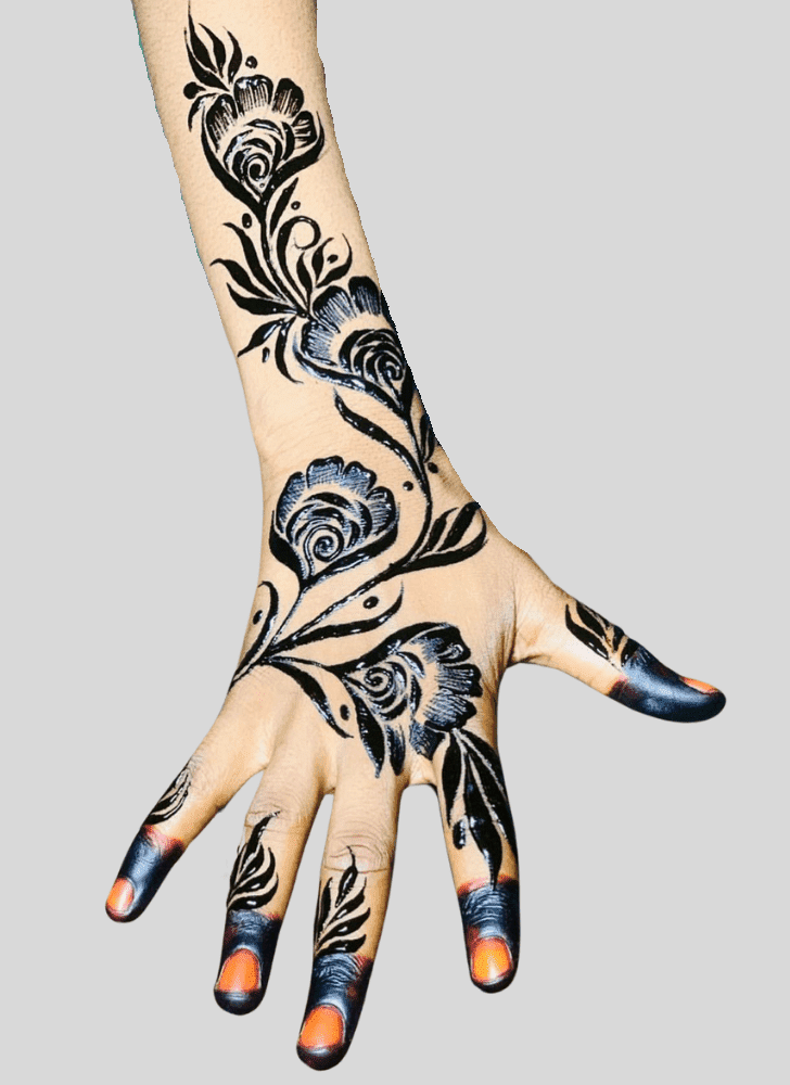 Bewitching Artistic Henna Design